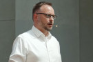 Jeden muž, média a miliony z veřejných peněz. Paukner rozkrývá systém Jeden muž, média a miliony z veřejných peněz. Paukner rozkrývá systém