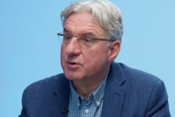 Natlakovaný hrnec vybuchl. Zahradil se ostře pustil do Macrona