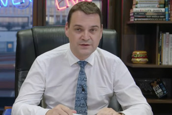 Pavel o Turkovi lhal, tvrdí Macinka. Vytáhl prezidentovu SMS
