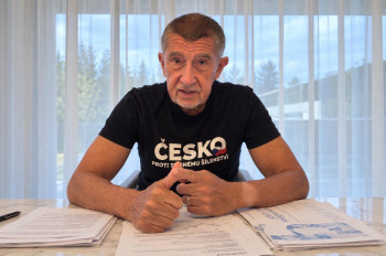 Milion za druhé dítě? Babiš otevírá boj s propadem porodnosti