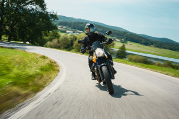 Jižní Čechy ze sedla motorky: Šest tras, tisíc kilometrů zážitků