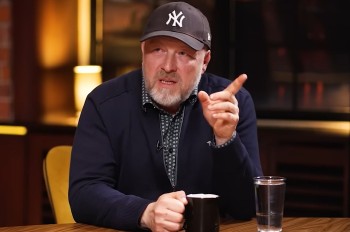 Česká televize mlčela. Šik popsal rumunský rozklad demokracie