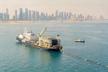 Digitální tepna Perského zálivu pod tlakem Íránu