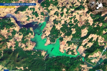 Zelený led na Lipně potvrdily i satelitní snímky programu Copernicus